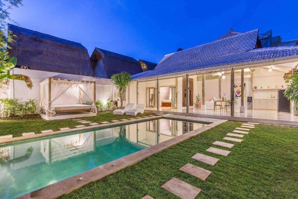 Villa Alegria Seminyak  Exterior photo